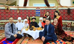 Наурыз келіп, көңілге нұр, жүрекке жыр төкті